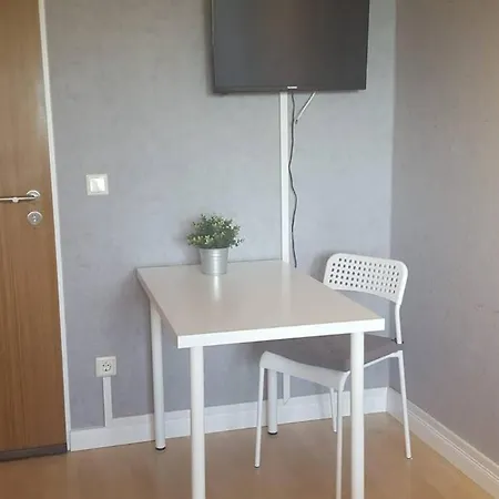 Apartment 1 A Modern *